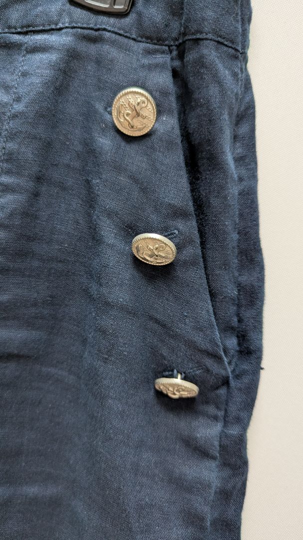 Jones New York Navy Linen Sailor Shorts