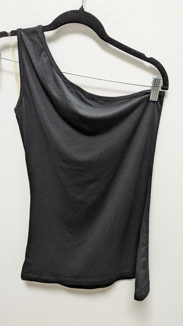 dots Black/Green Distressed Camo One-Shoulder Tank
