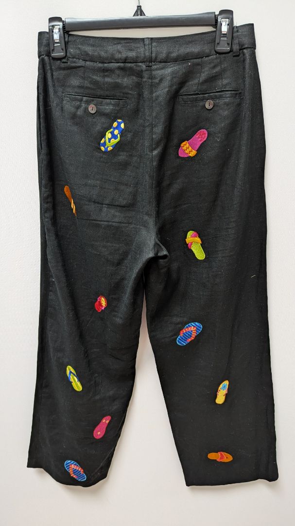 DEANE & WHITE Black Flip-Flop Embroidered Linen Pants