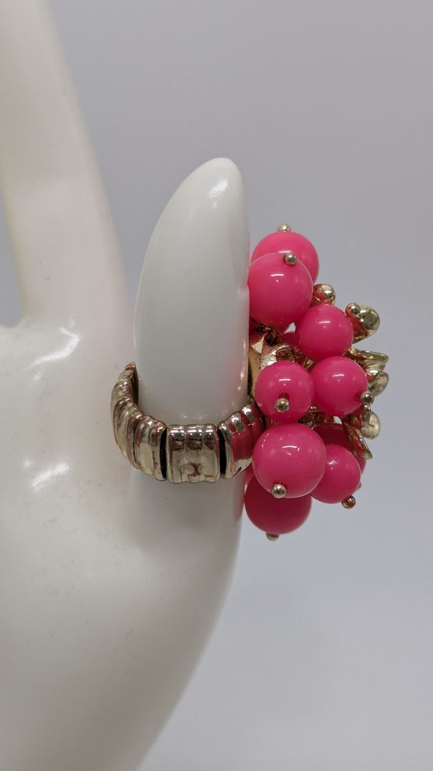 Gold-Tone Pink Metal Flower Beaded Ring
