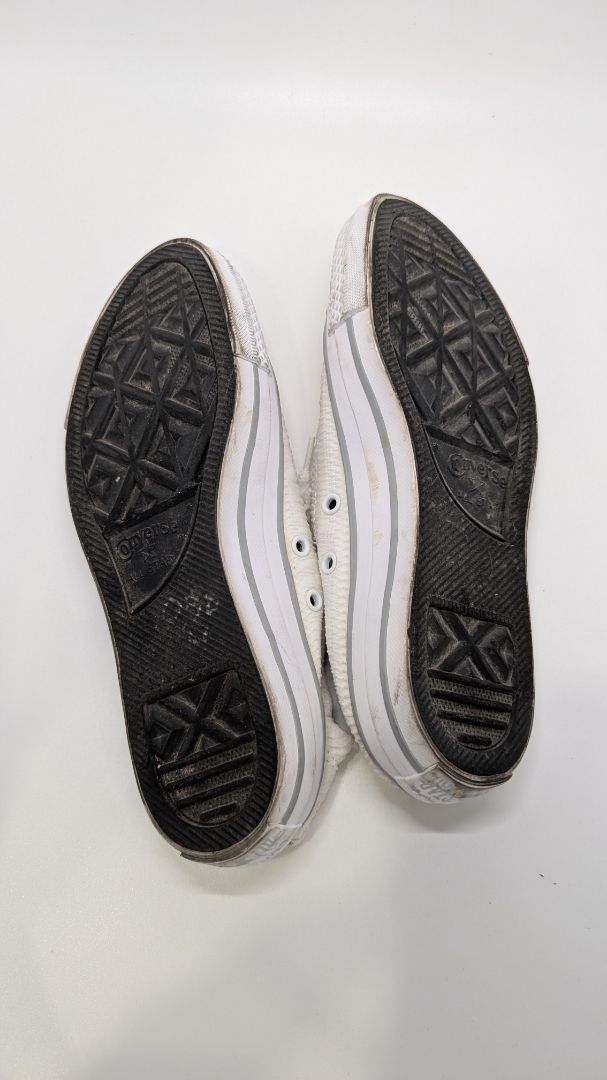 Converse Ivory Textured Shoreline Sneakers