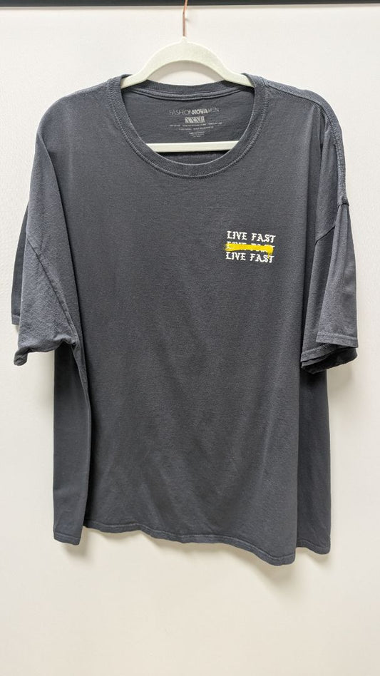 Fashion Nova Men's Grey "Live Fast" Graphic Tee
