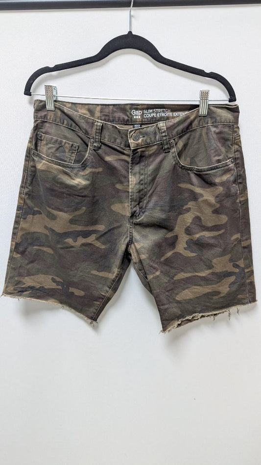 Gap Dark Green Camo Slim Stretch Shorts