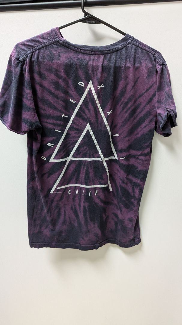 UNITED XXVI Purple Tie-Dye Graphic Tee