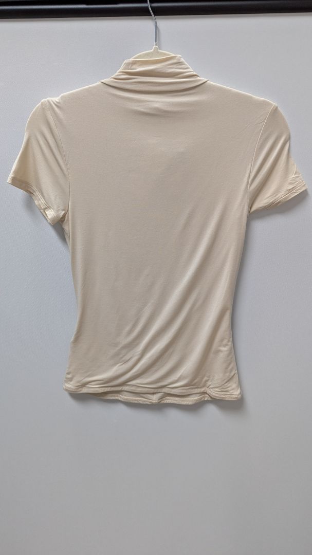 Guess Pearl Oyster SS Brienna Cut Out Top