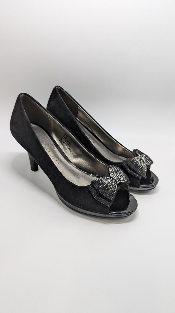 Karen Scott Black Bella Rhinestone Bow Heels