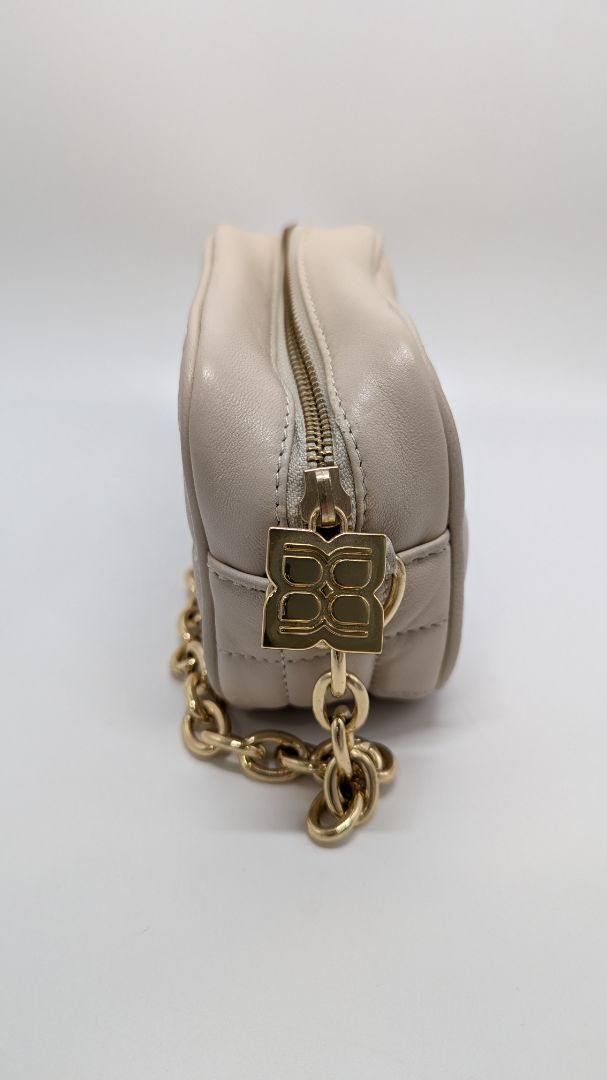 BCBGMAXAZRIA Cream/Gold Quilted Camera Bag Handbag