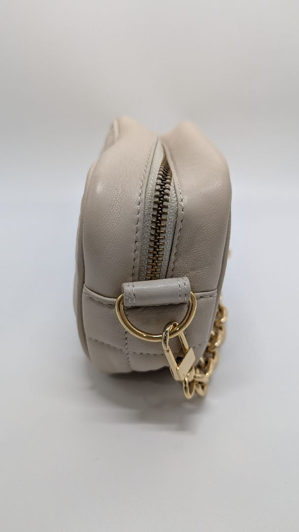 BCBGMAXAZRIA Cream/Gold Quilted Camera Bag Handbag