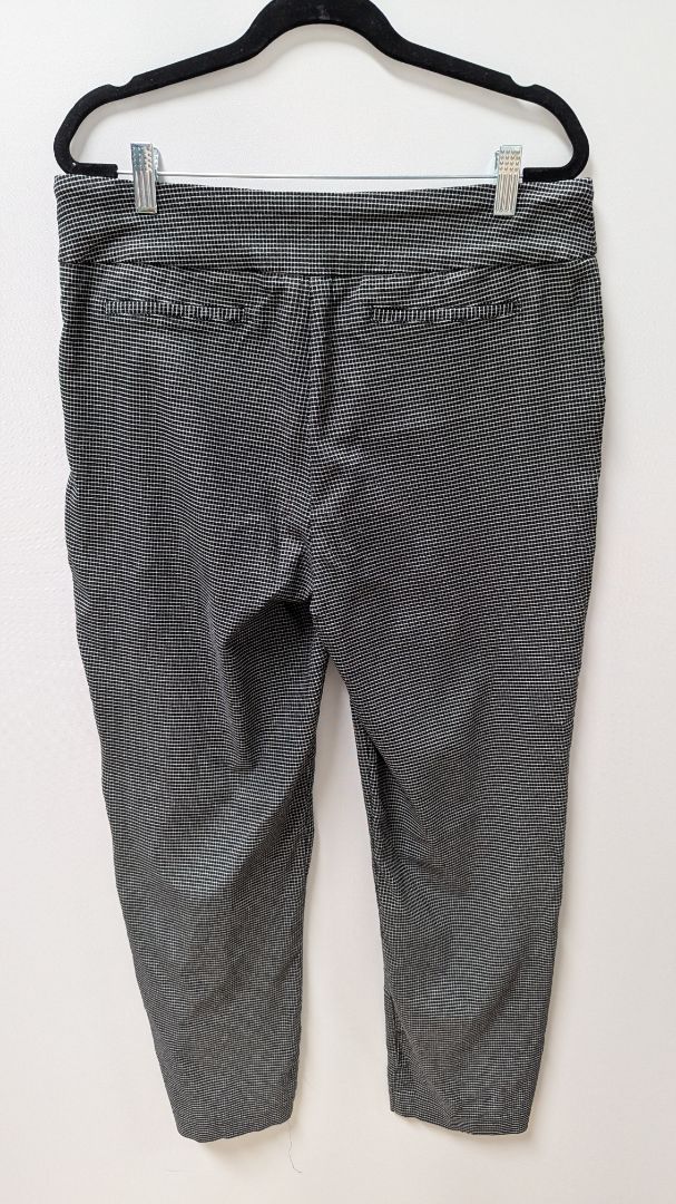 Hilary Radley Black Plaid Pull-On Slim Leg Pants