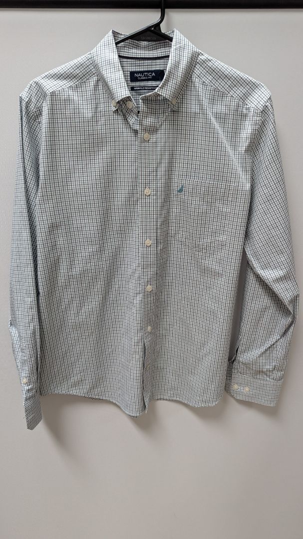 NAUTICA Men's Light Blue Classic Fit Plaid Button-Down Shirt