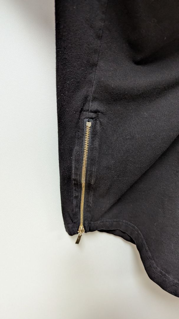 Bertie Clothing Black Short Sleeve Zippered Hoodie