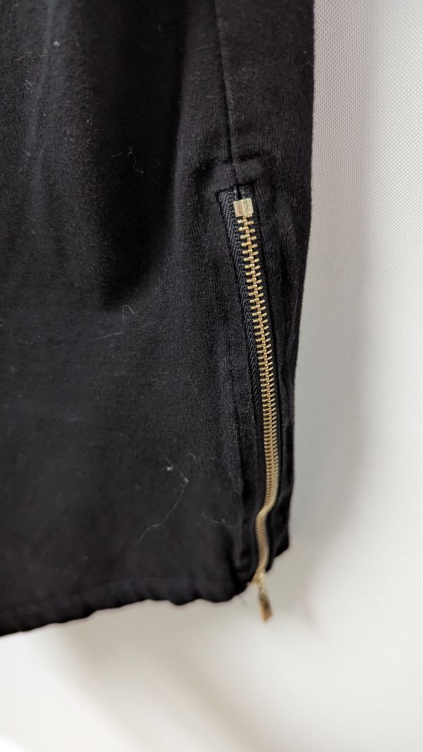 Bertie Clothing Black Short Sleeve Zippered Hoodie
