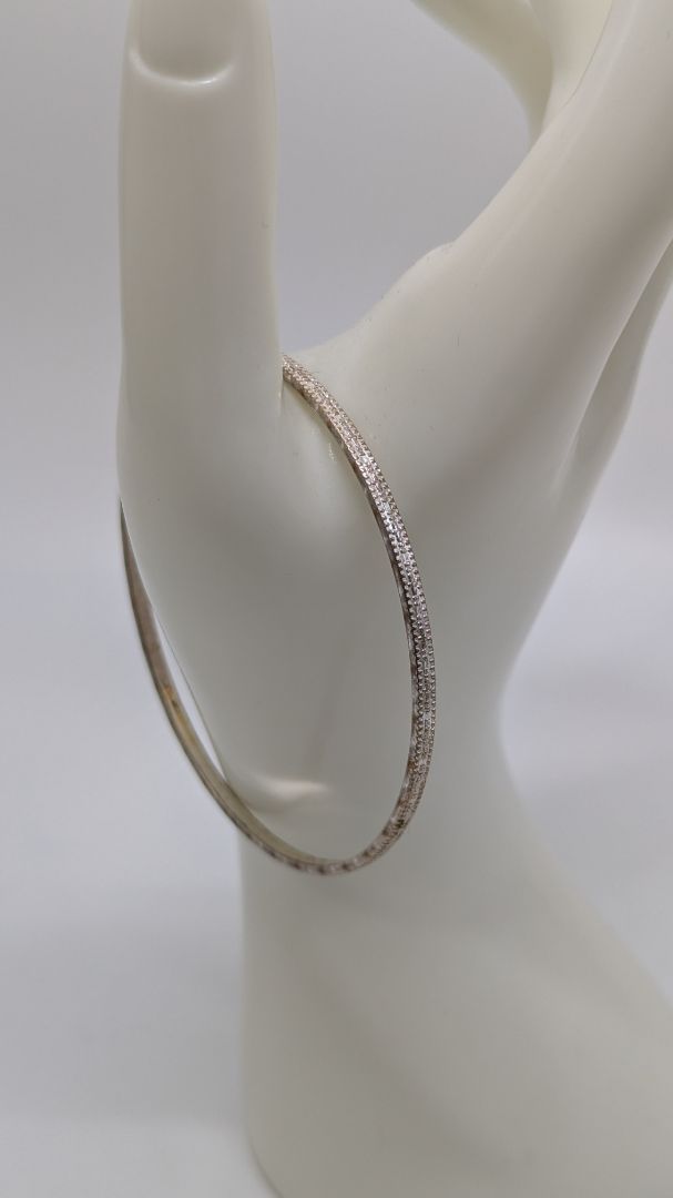 Vintage Silver-Tone Dotted Texture Metal Bangle Bracelet