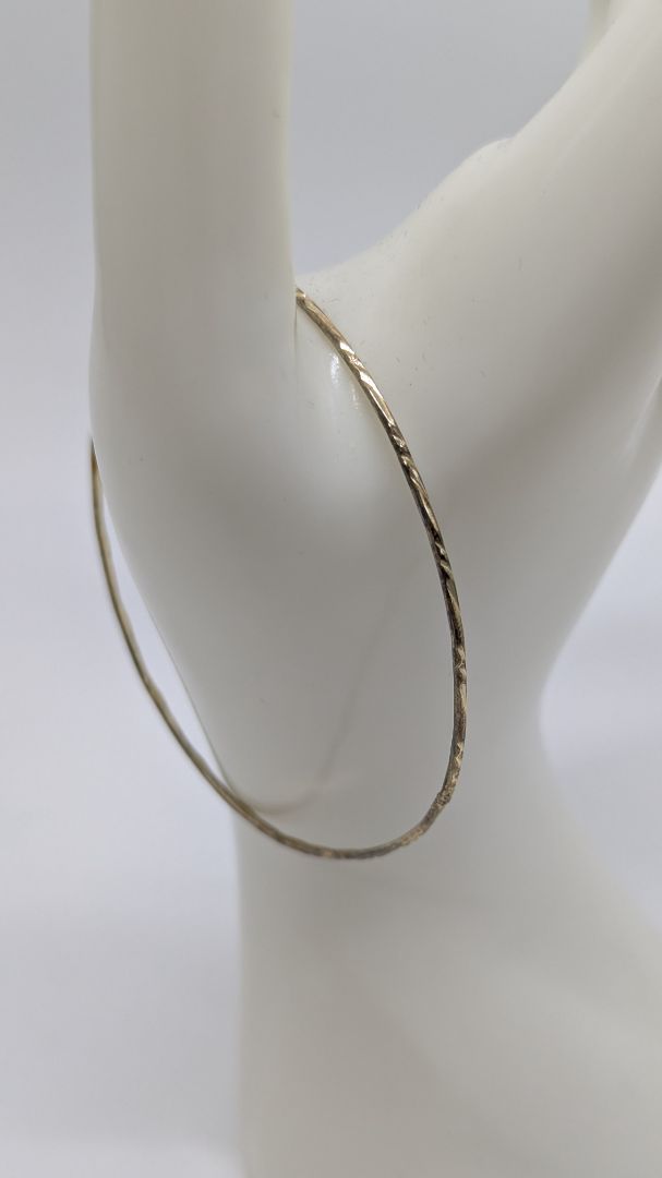 Vintage Gold-Tone Ultra-Thin Twisted Metal Bangle Bracelet