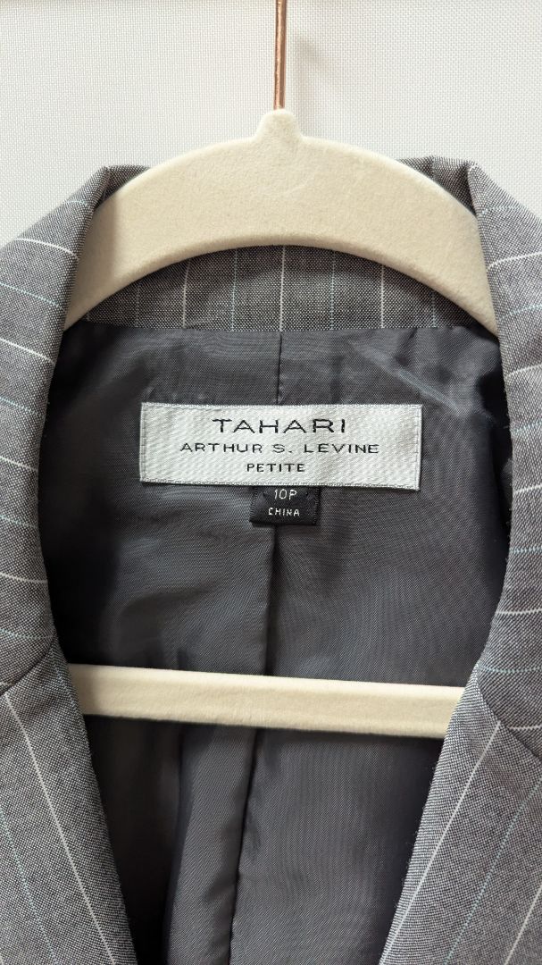 Tahari Grey Striped 1-Button Wool-Blend Blazer