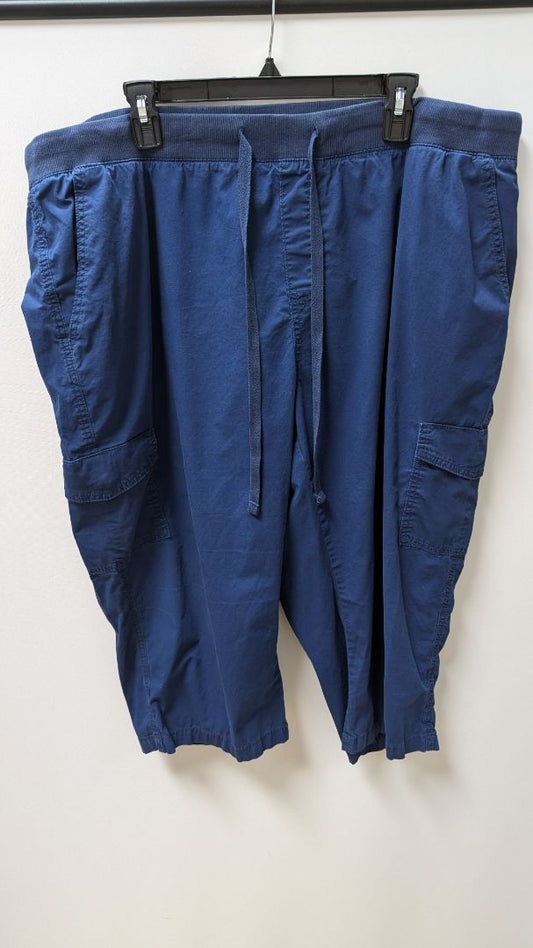 St. John's Bay Dark Blue Cropped Cargo Pants
