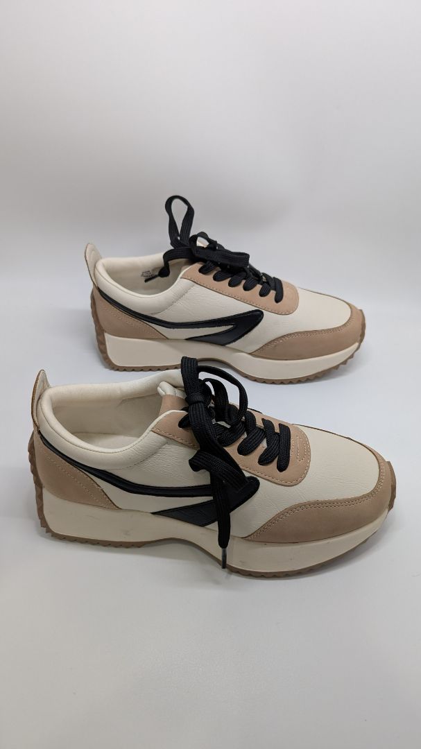 Dolce Vita Cream/Tan Color-Block Bynx Sneakers