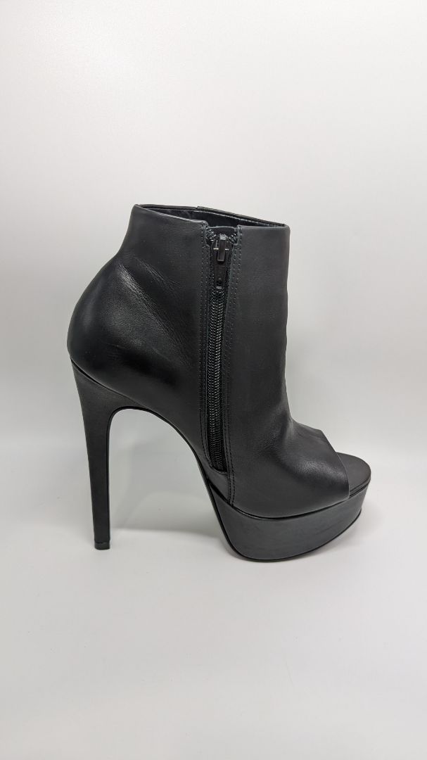Steve Madden Black Maverick Leather Peep-Toe Ankle Boots
