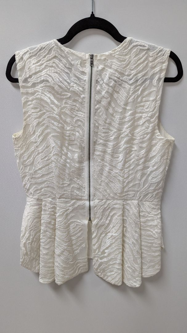 BCBGMAXAZRIA Off-White Embroidered Blossom Peplum Blouse