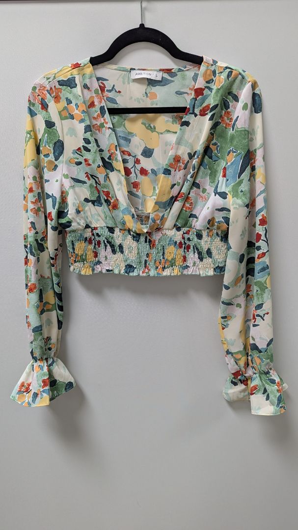 AMBITION Green Floral Long-Sleeve Smocked Crop Top