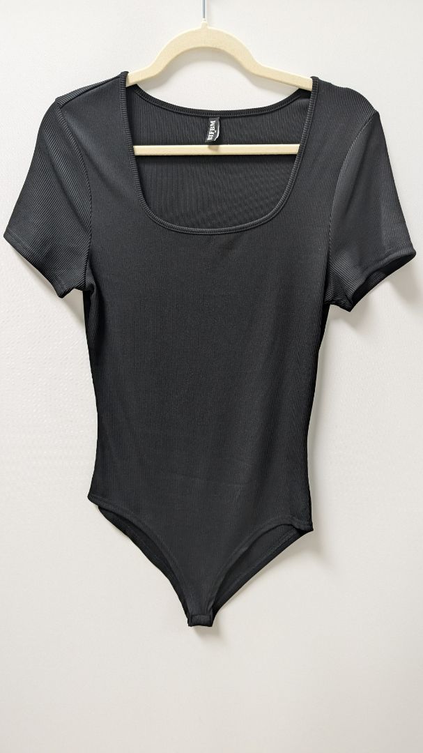BTFBM Black Short-Sleeve Square-Neck Bodysuit