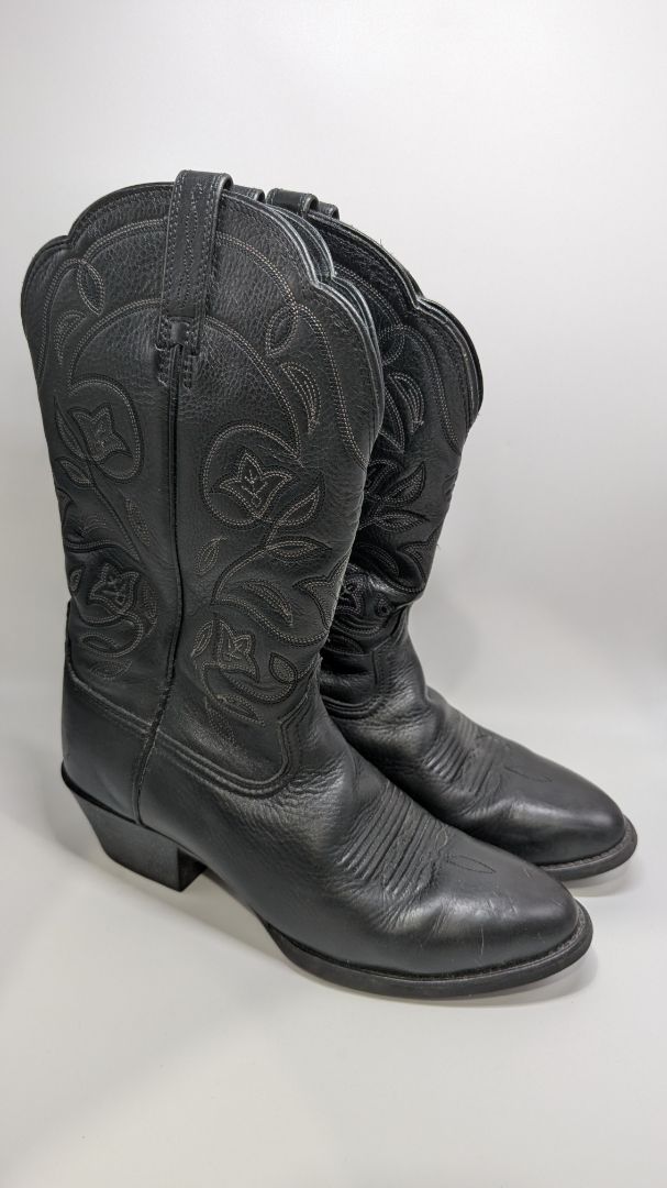 Ariat Women's Black Deertan Heritage R Toe Western Boots