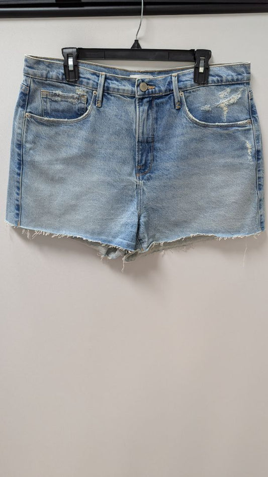 Good American Light Wash Raw-Hem Denim Shorts