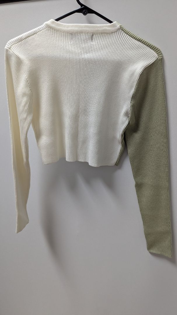 Cider Sage/Cream Split Colorblock Cropped Cardigan Sweater