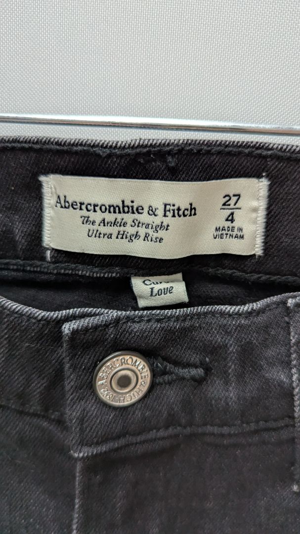 Abercrombie & Fitch Faded Black Ultra High-Rise Ankle Straight Jeans