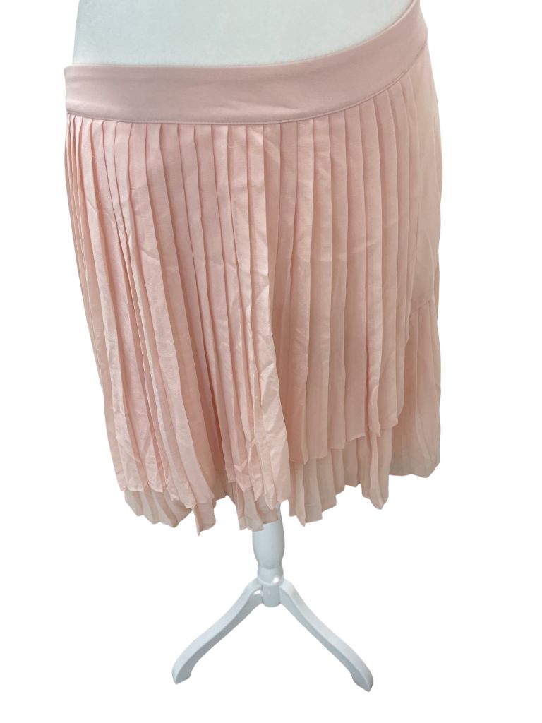 Vince Camuto Pink Pleated Tiered Knee Length Skirt