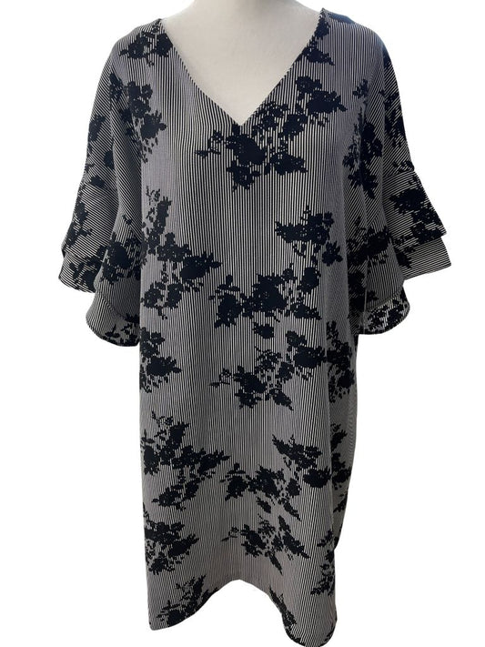 Worthington Black/White Floral Bell Sleeve Dress