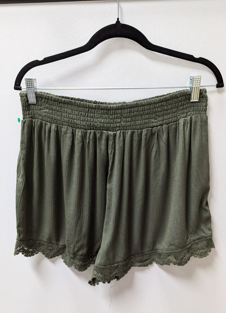 Mudd Dark Green Lace Shorts