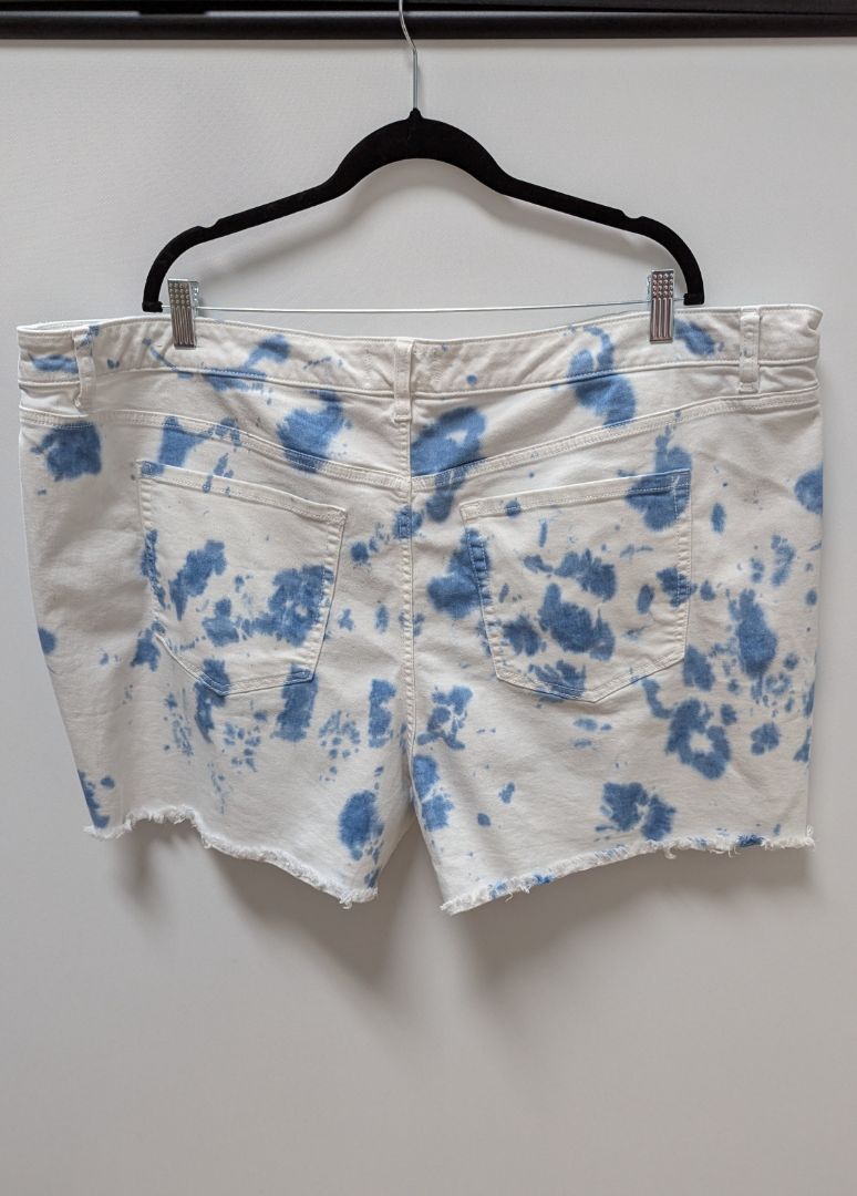 Lane Bryant White/Blue Tie-Dye Boyfriend Midi Denim Shorts