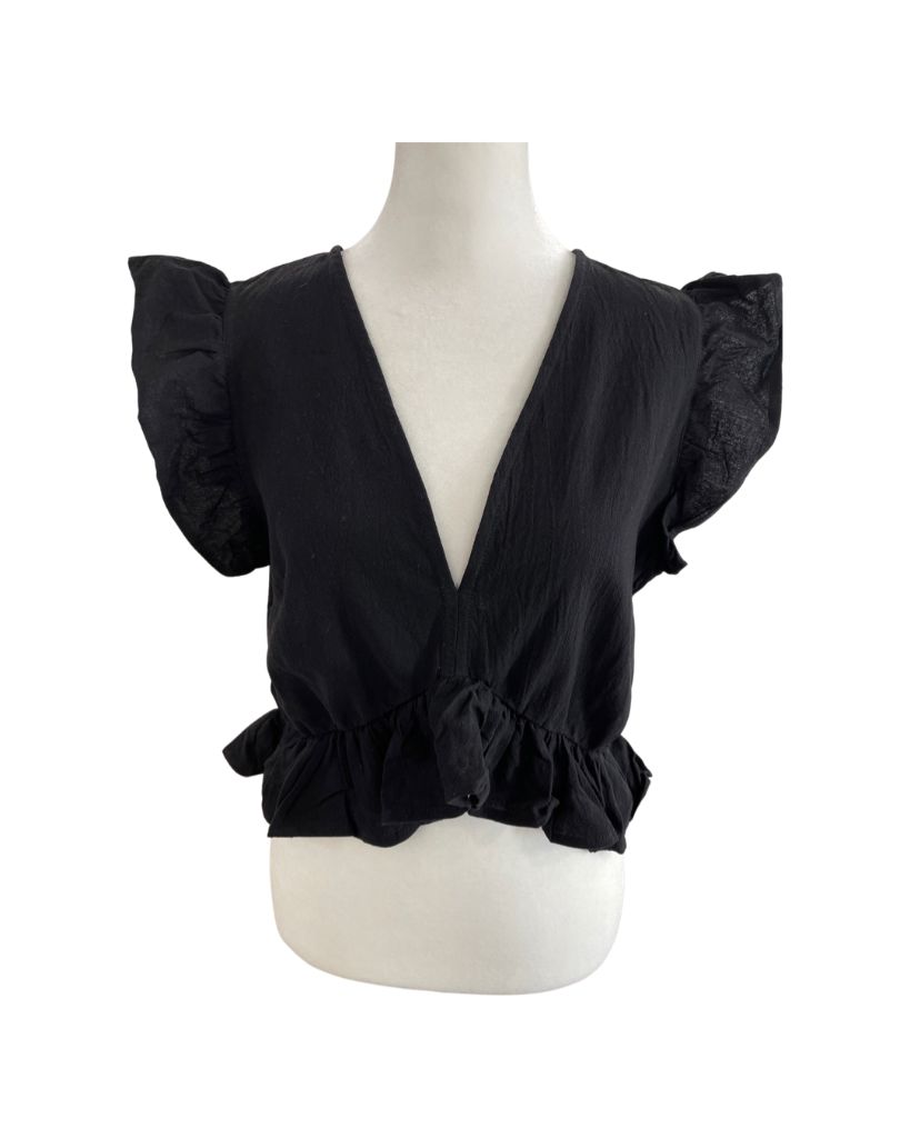 FancyInn Black Ruffled Crop Top